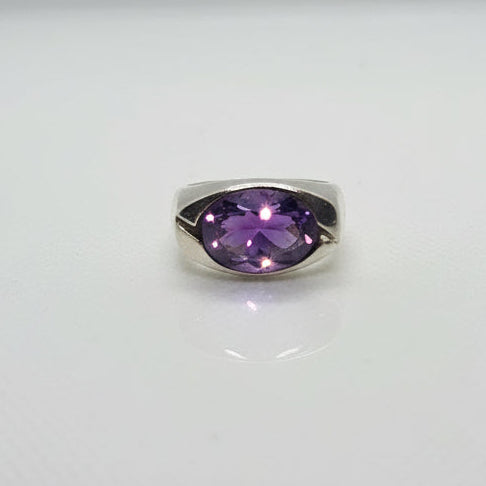 Amethyst Cabochon Silver Ring
