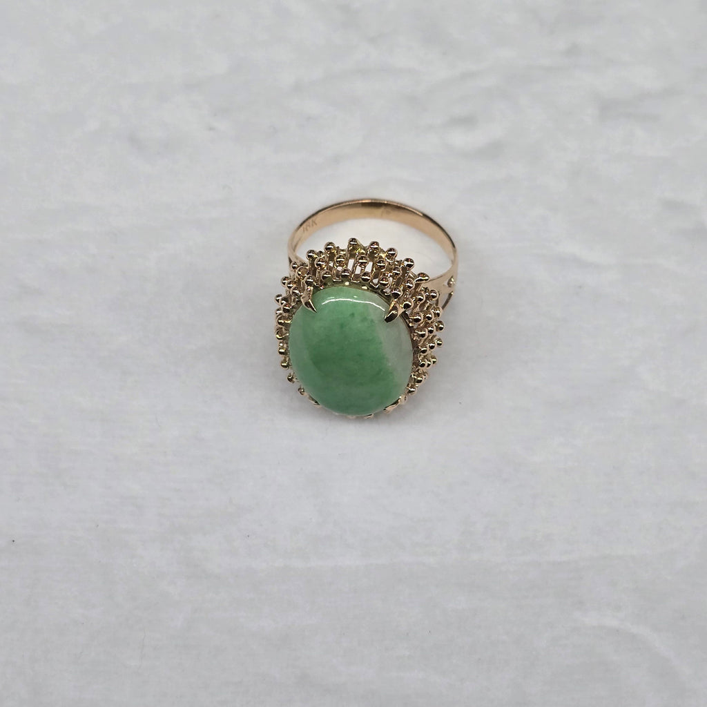 Light Green Oval Jade 10K Gold Ring
