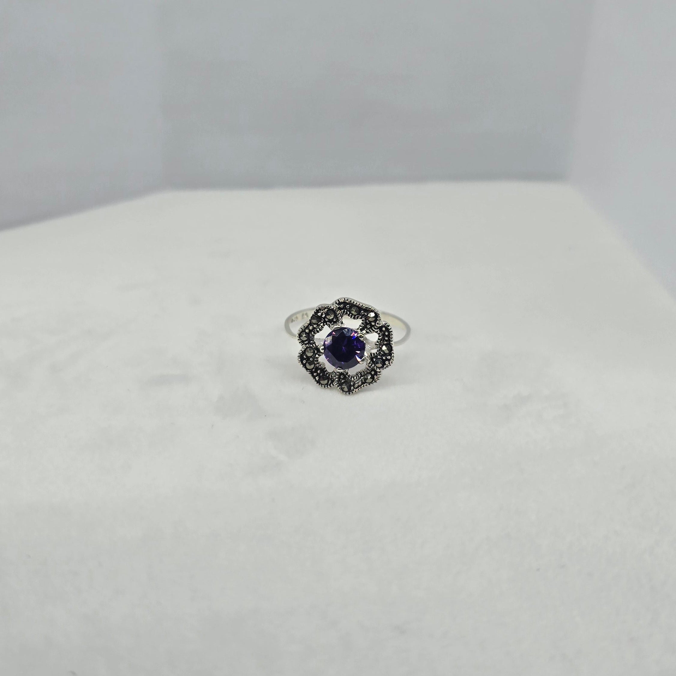 Flower Round Purple Silver Ring
