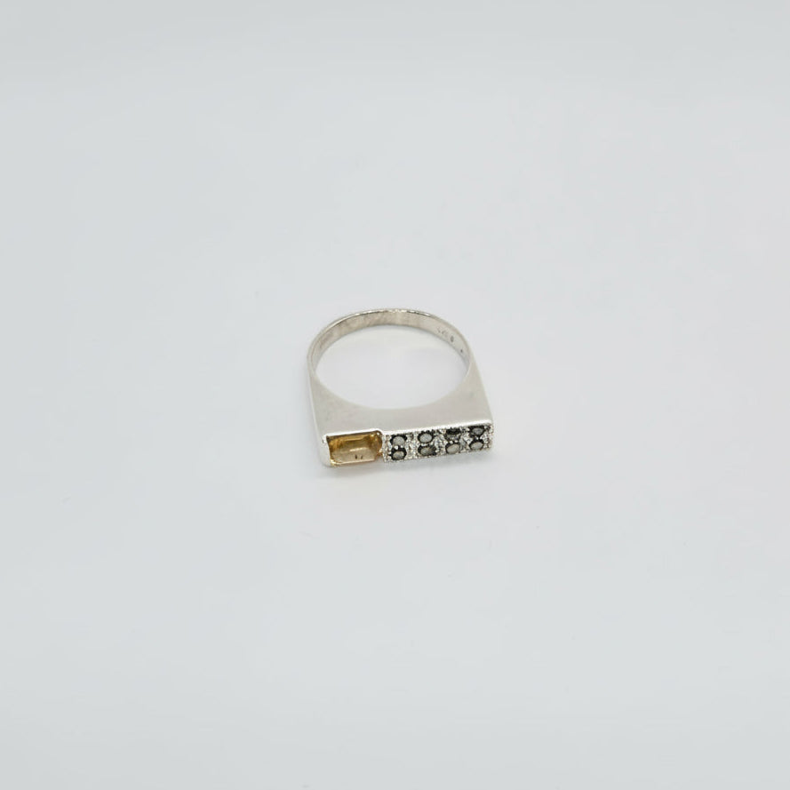 Yellow Stone Geometric Silver Ring