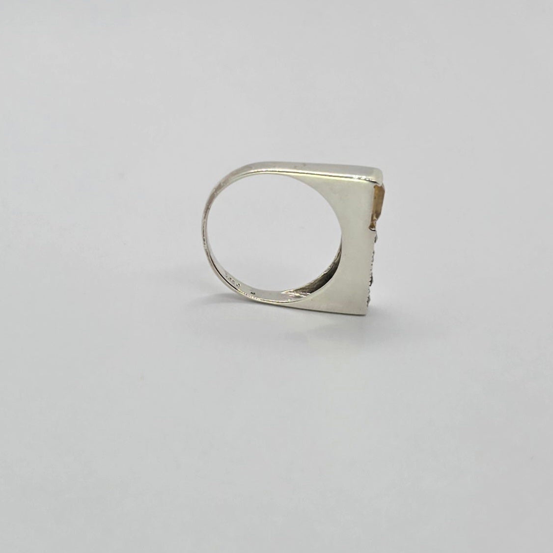 Yellow Stone Geometric Silver Ring