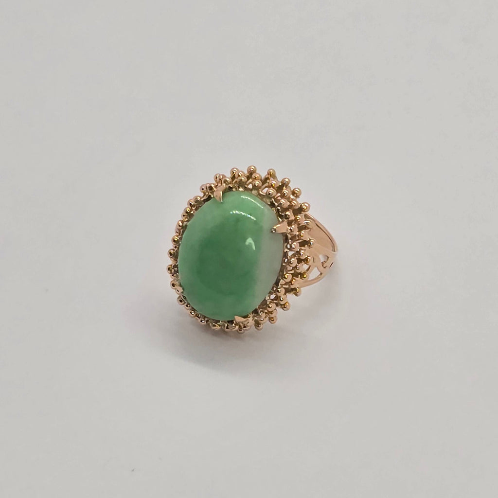 Light Green Oval Jade 10K Gold Ring